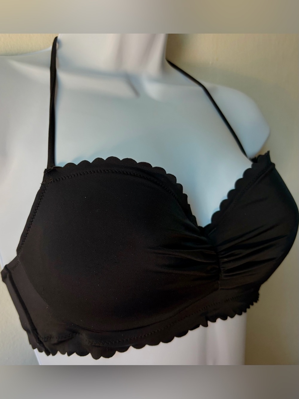 Victoria's Secret Black Scallop-Edge Halter Bikini Top - Picture 3 of 8